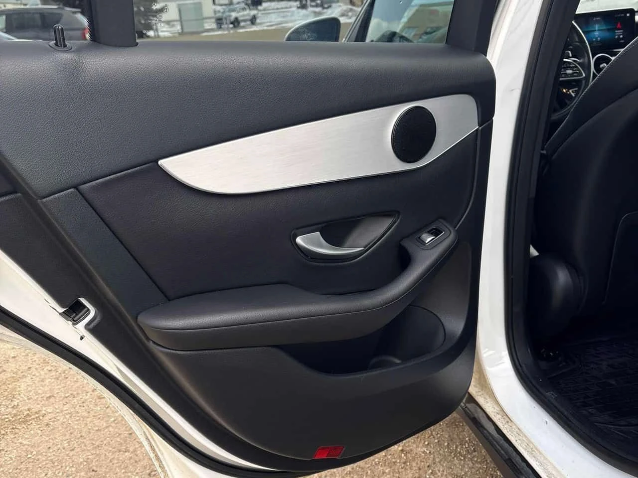 Mercedes-Benz GLC 300 PANORAMA| ПАМЕТ| 360 КАМЕРИ| CARFAX| , снимка 16 - Автомобили и джипове - 54066788