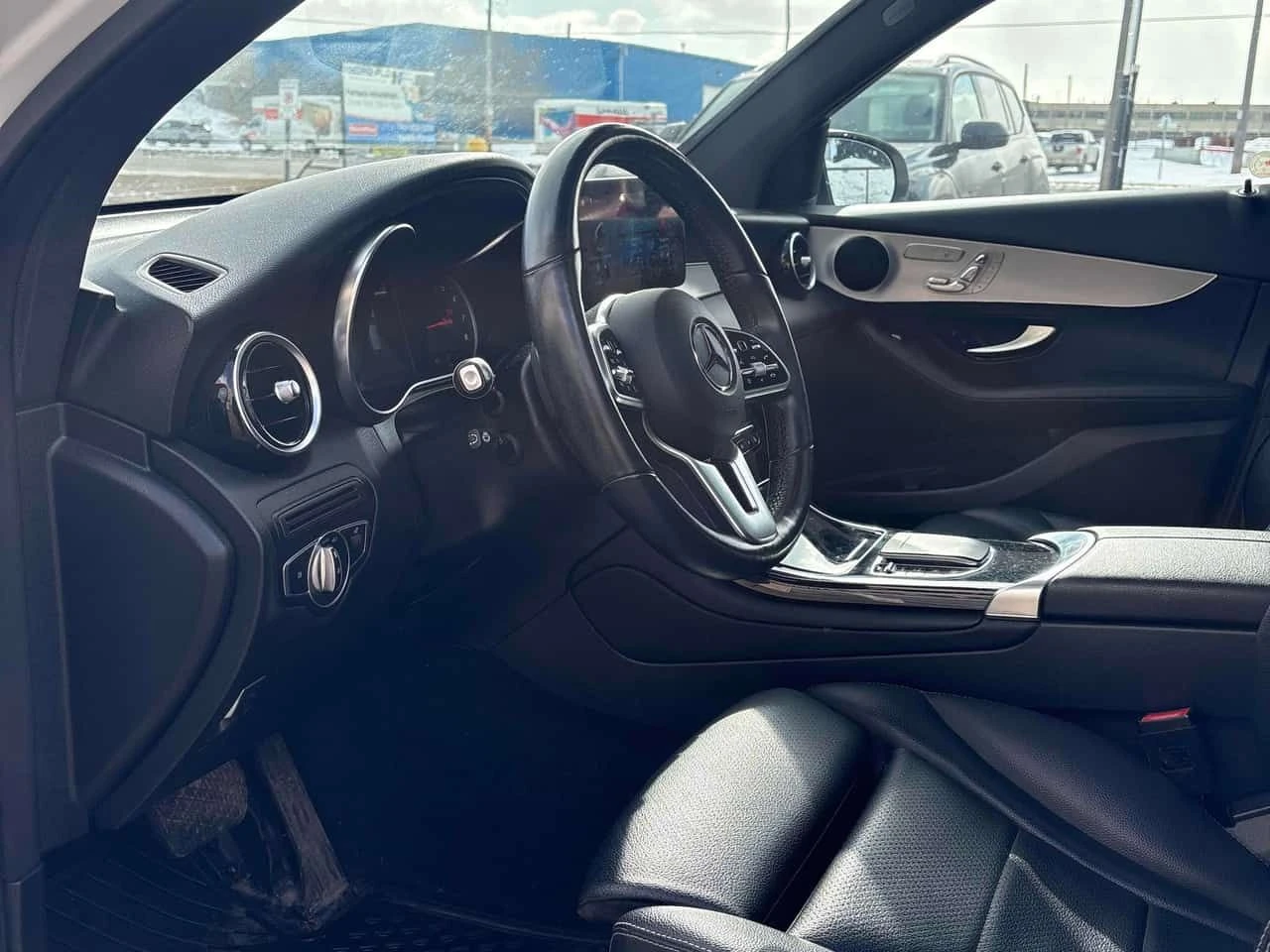Mercedes-Benz GLC 300 PANORAMA| ПАМЕТ| 360 КАМЕРИ| CARFAX| , снимка 10 - Автомобили и джипове - 54066788
