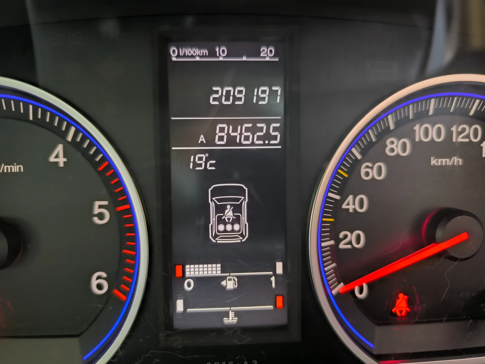 Honda Cr-v Executive, снимка 7 - Автомобили и джипове - 54583975