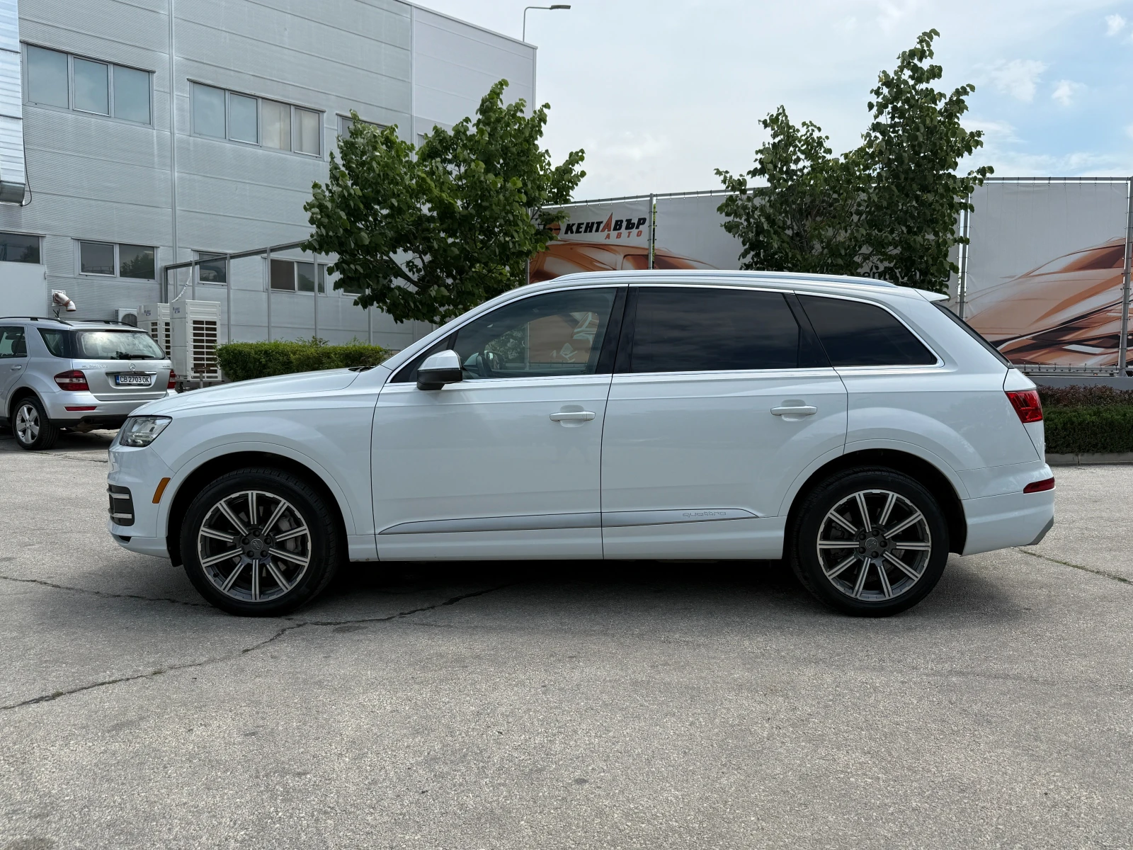 Audi Q7 реални км/внос от Америка, снимка 2 - Автомобили и джипове - 55021651