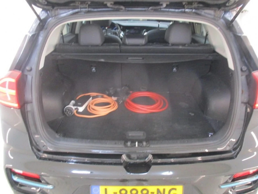 Kia Niro 39 kWh DynamicPlusLine, снимка 8 - Автомобили и джипове - 55188514
