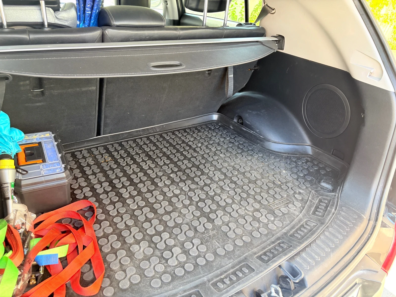 Kia Sportage 2.0crdi 136 , снимка 11 - Автомобили и джипове - 55511014