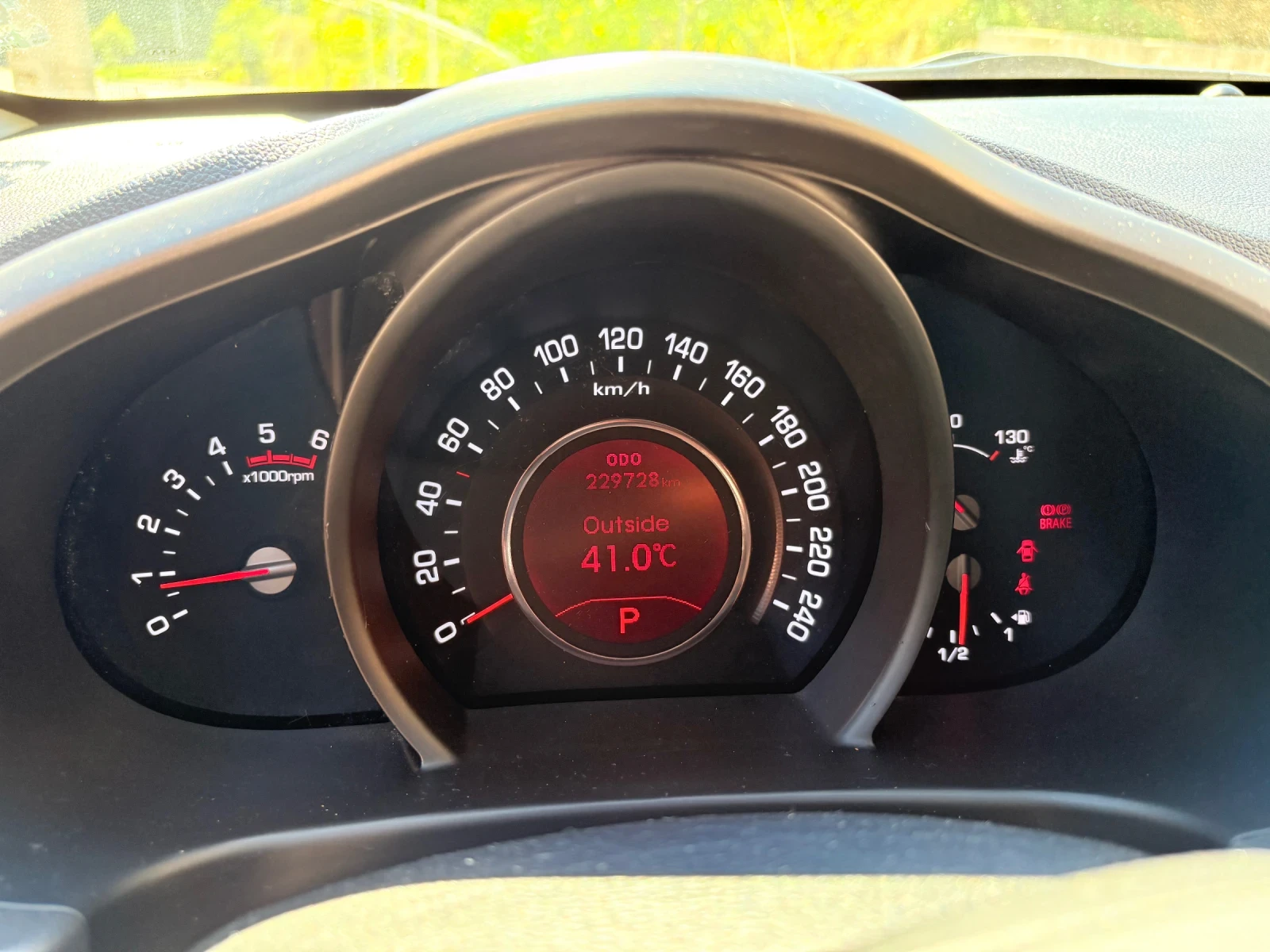 Kia Sportage 2.0crdi 136 , снимка 9 - Автомобили и джипове - 55511014