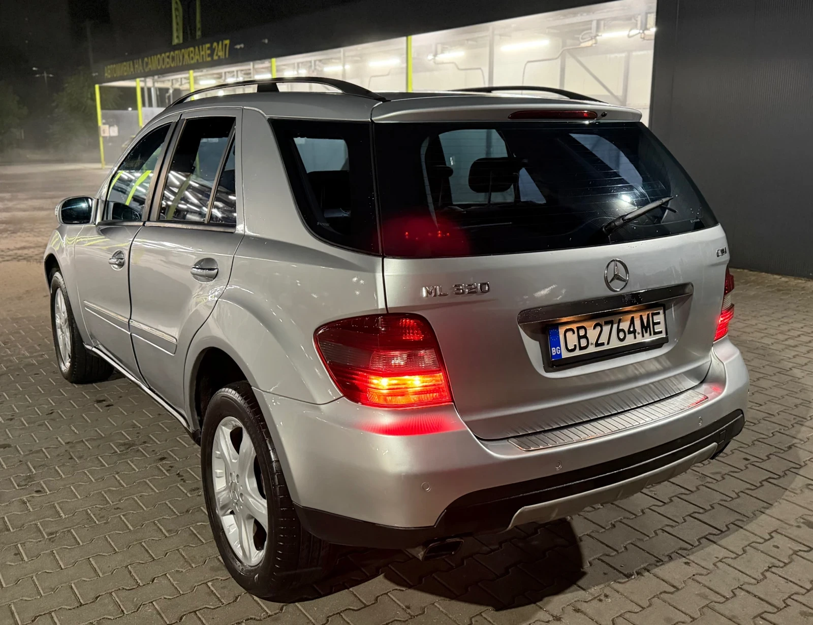 Mercedes-Benz ML 320, снимка 4 - Автомобили и джипове - 56240758