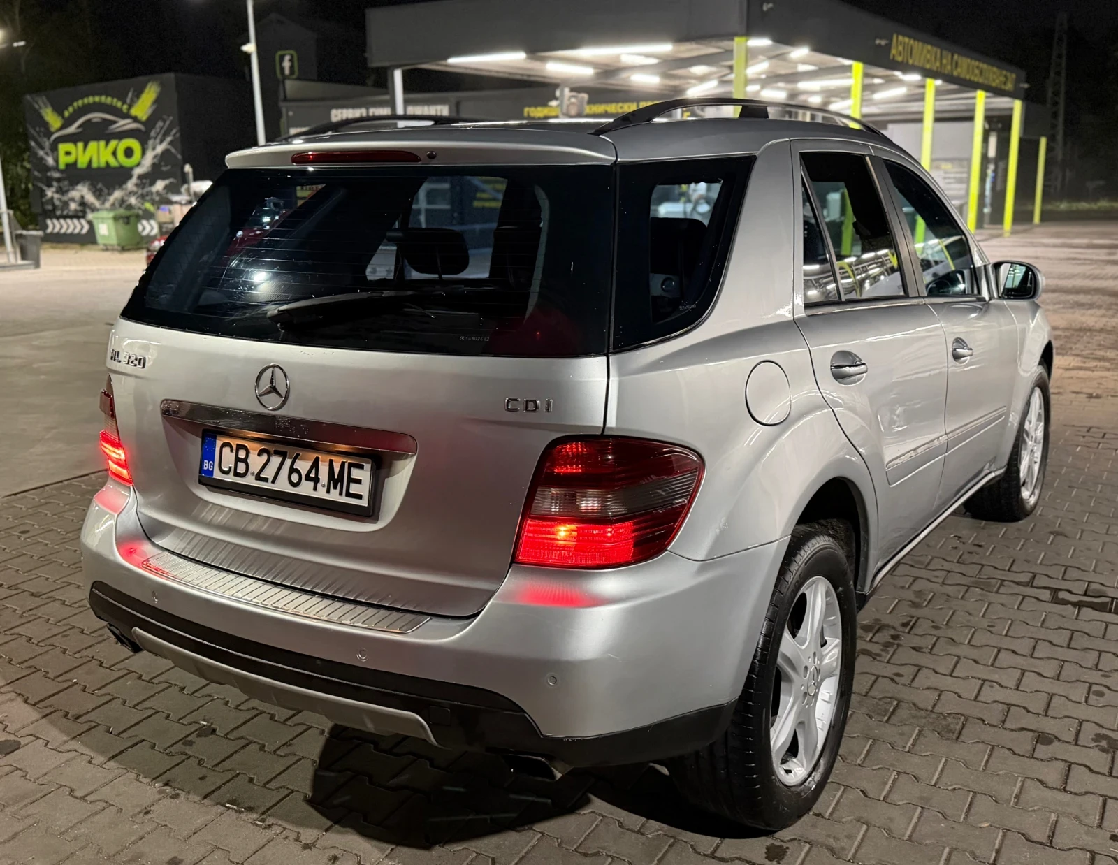 Mercedes-Benz ML 320, снимка 5 - Автомобили и джипове - 56240758