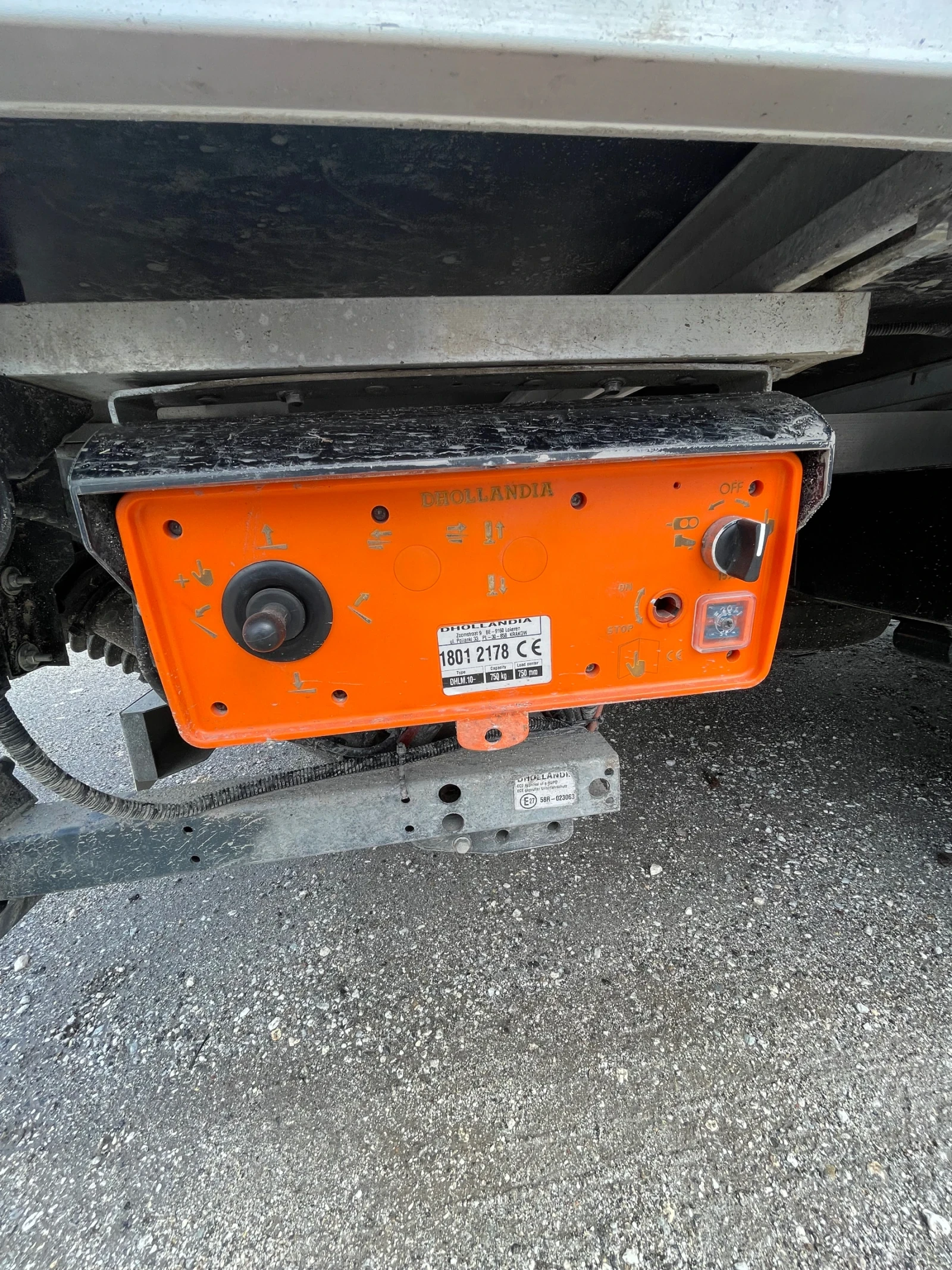 Renault Master 10 палета, падащ борд, снимка 9 - Бусове и автобуси - 56327203