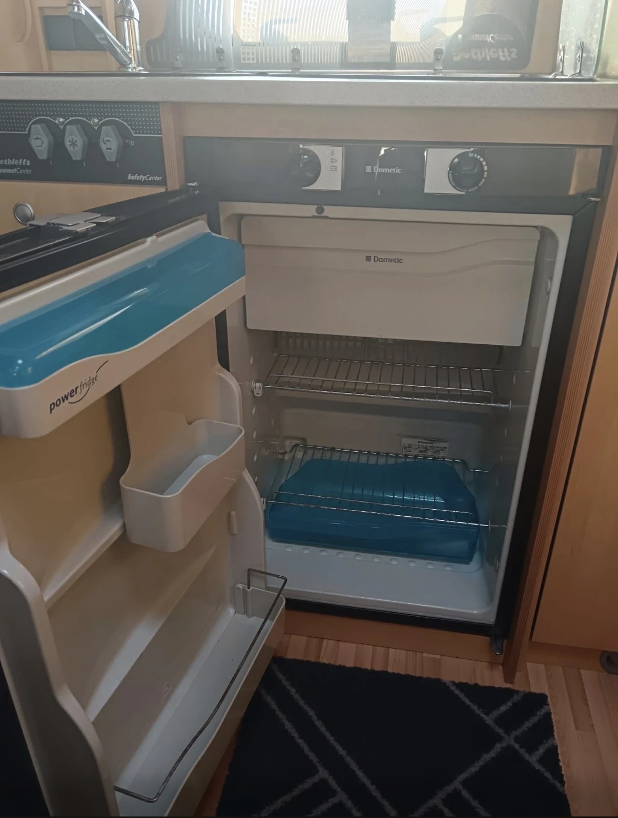 ������ Dethleffs Advantage  | Mobile.bg � ����������� 13