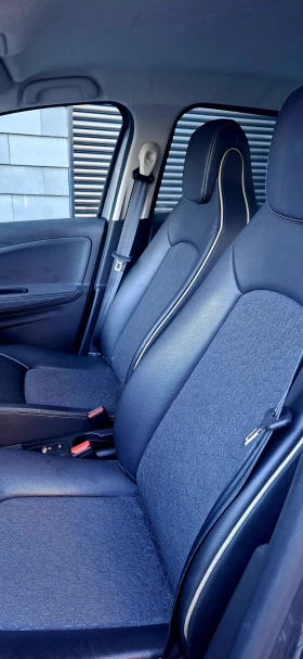 Renault Zoe E-Tech Iconic 52kWh CCS, снимка 10