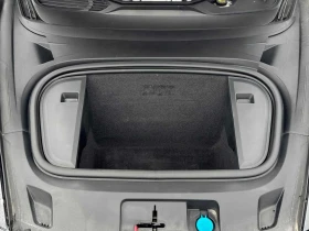 Porsche Taycan TURBO S * ГЛАВНО ПРЕДСТАВИТЕЛСТВО НА PORSCHE* , снимка 11