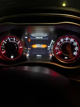 Dodge Challenger 3.6 SXT PLUS, снимка 10