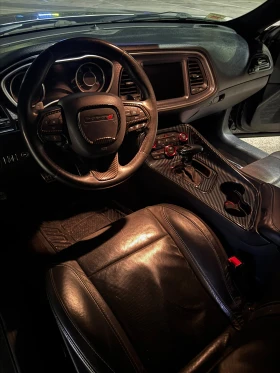 Dodge Challenger 3.6 SXT PLUS, снимка 8