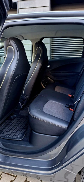 Renault Zoe E-Tech Iconic 52kWh CCS - 19800 € / 38725.43 лв. - 11404128 11