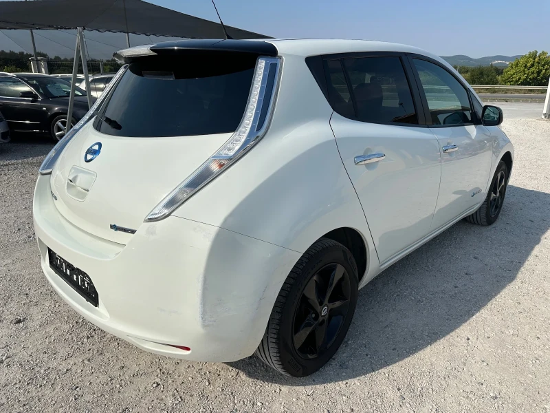 Nissan Leaf  30kwh Електрически 42000км сервизни документи , снимка 7 - Автомобили и джипове - 46919832