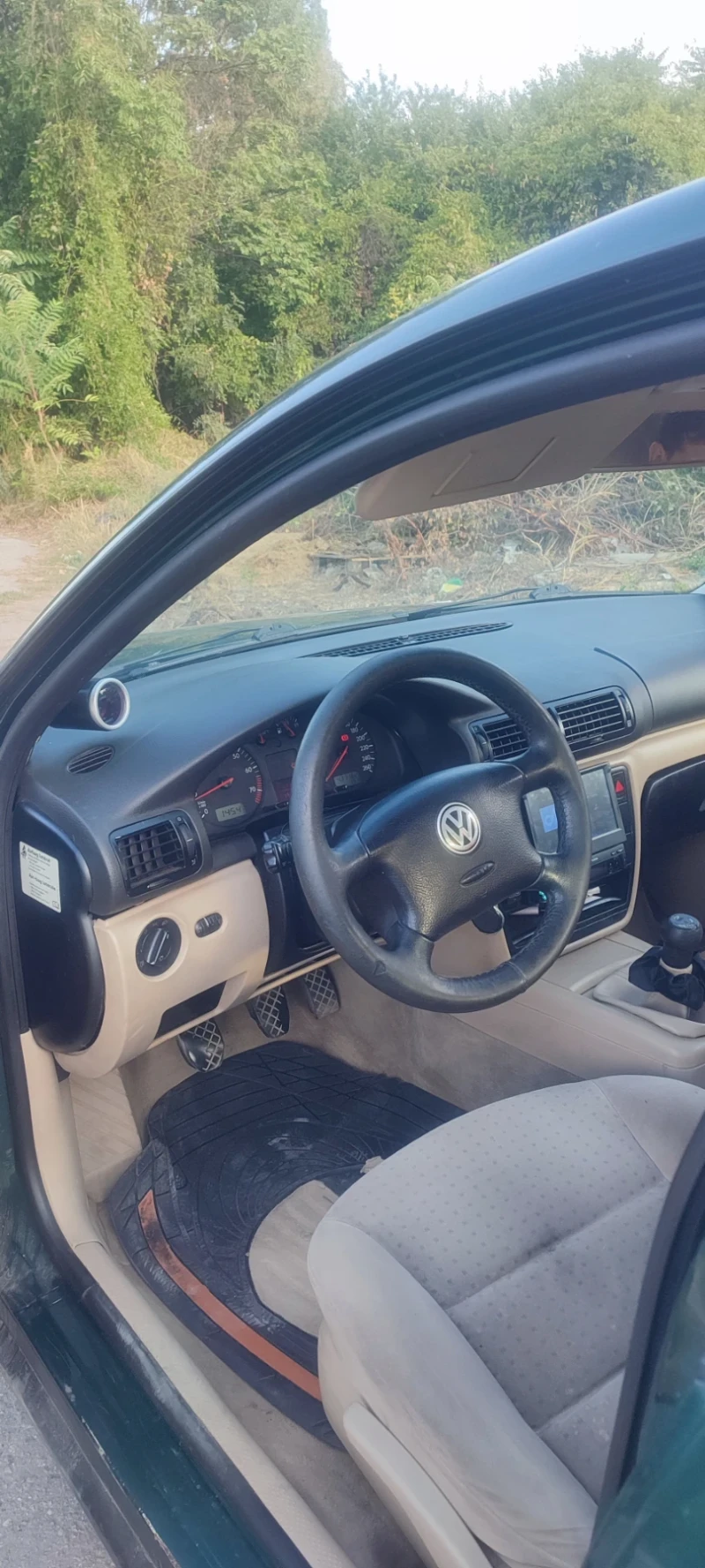 VW Passat 1.8Т газ, снимка 11 - Автомобили и джипове - 47362165