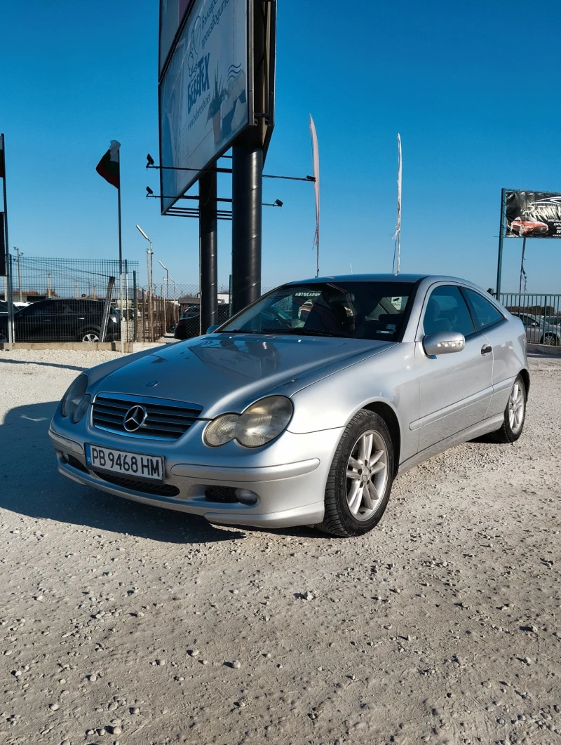 Mercedes-Benz C 180 ГАЗ БЕНЗИН АВТОПИЛОТ 1.8 143к.с., снимка 1 - Автомобили и джипове - 47927211