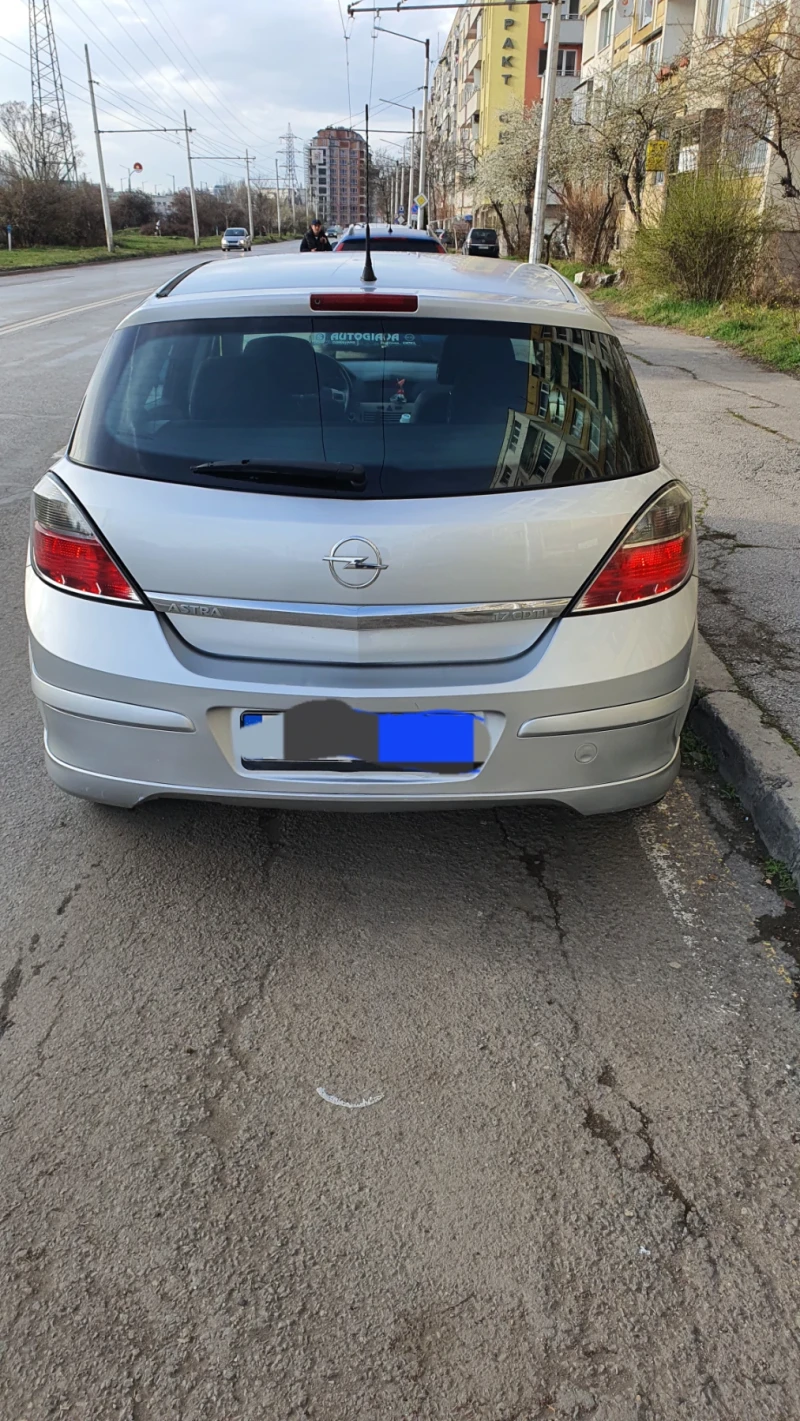 Opel Astra, снимка 2 - Автомобили и джипове - 47967737