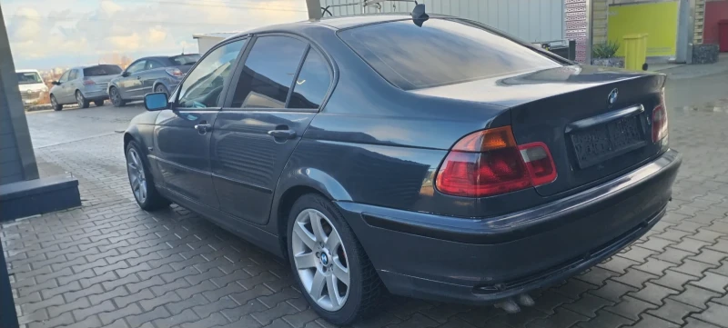 BMW 330, снимка 3 - Автомобили и джипове - 48292975