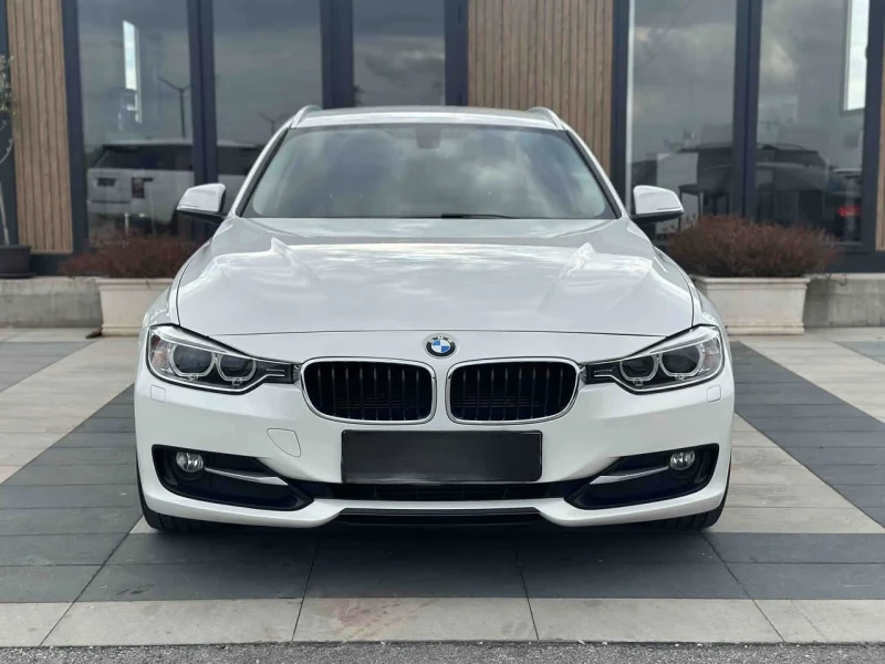 BMW 320 Sport, снимка 3 - Автомобили и джипове - 48498836