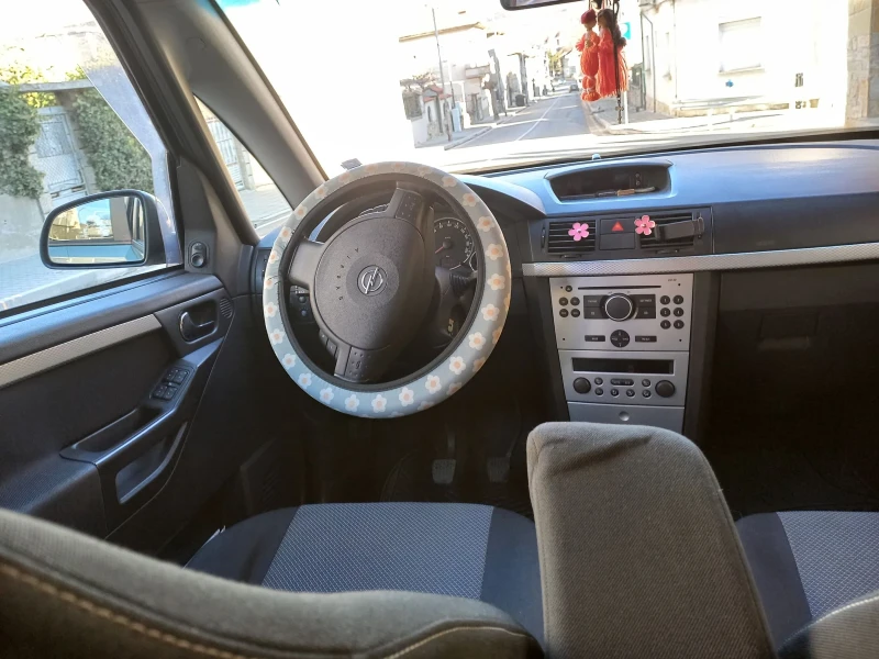 Opel Meriva, снимка 11 - Автомобили и джипове - 48602201