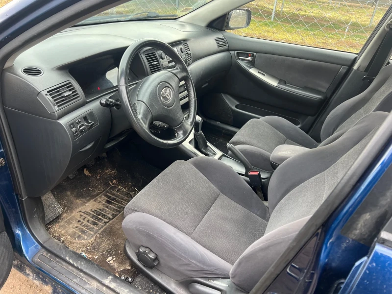 Toyota Corolla 1.6 16v, снимка 5 - Автомобили и джипове - 48895887