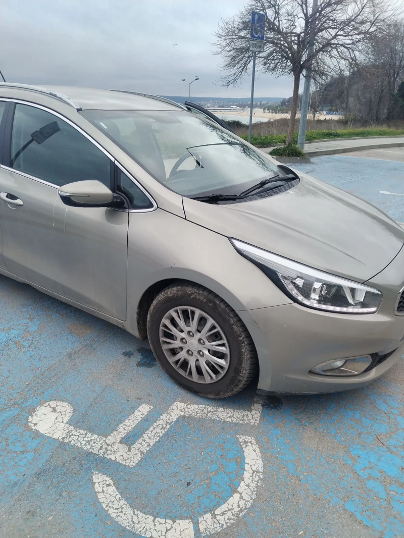 Kia Ceed, снимка 1 - Автомобили и джипове - 48930945