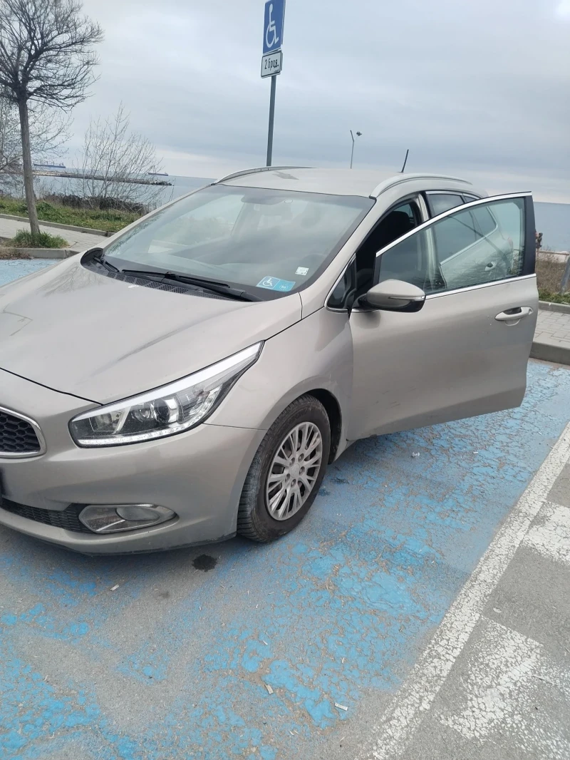 Kia Ceed, снимка 7 - Автомобили и джипове - 48930945