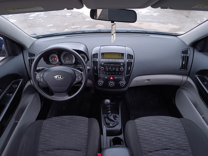 Kia Ceed 1.4, снимка 12 - Автомобили и джипове - 49471312