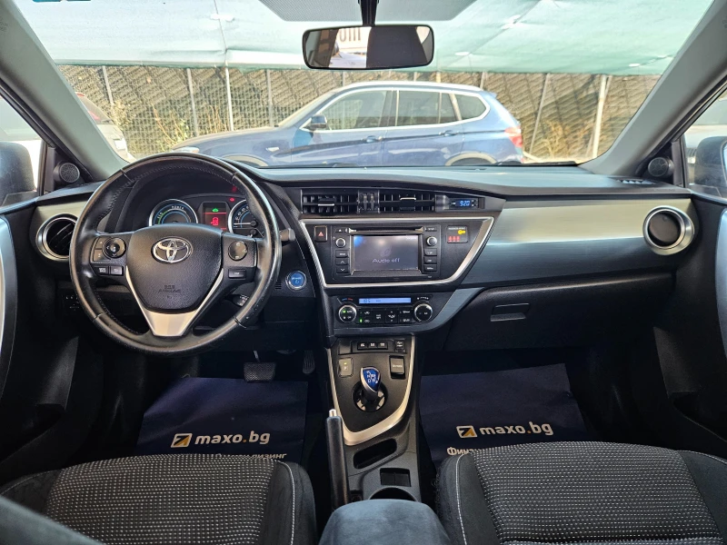 Toyota Auris Avtomat /hibrid, снимка 15 - Автомобили и джипове - 51382627
