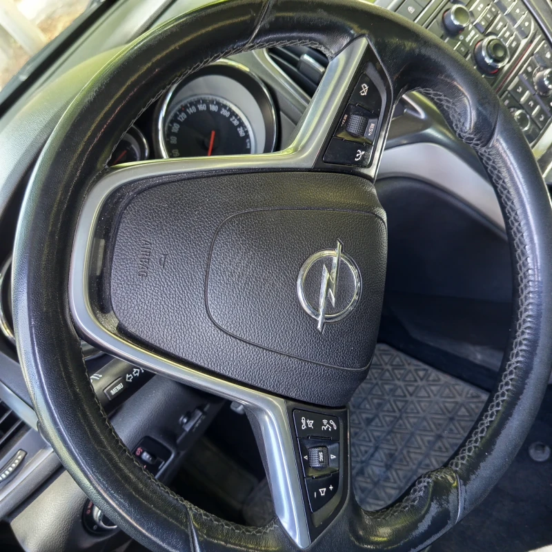 Opel Astra J1, 6, снимка 6 - Автомобили и джипове - 52580115