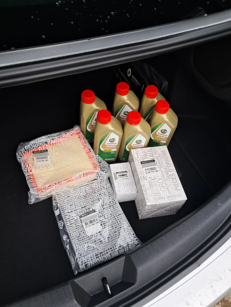 Renault Megane Автоматик Спешно!, снимка 12 - Автомобили и джипове - 51597085