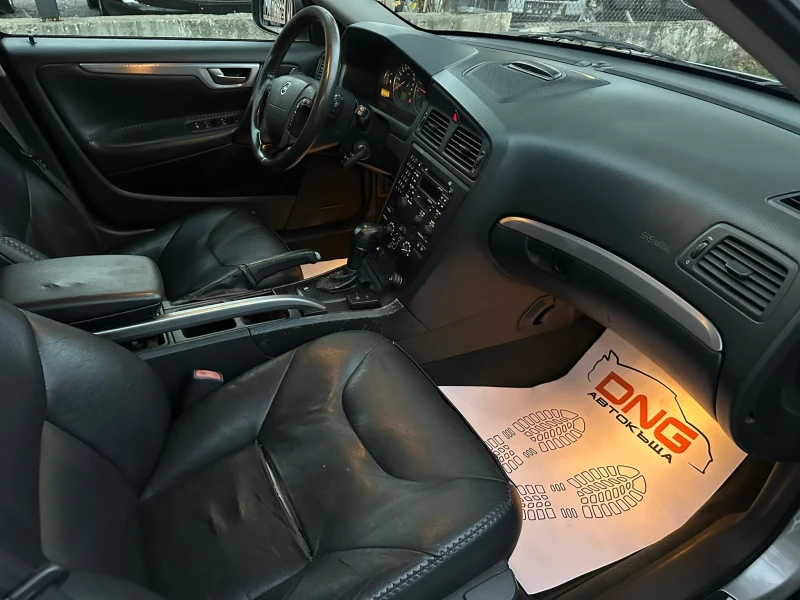 Volvo Xc70 2, 400D5/АВТОМАТИК/EURO4 , снимка 8 - Автомобили и джипове - 51775707