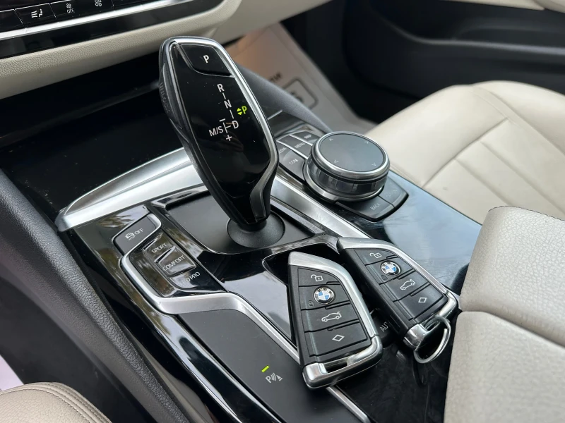 BMW 520 d X-drive, снимка 9 - Автомобили и джипове - 52043953