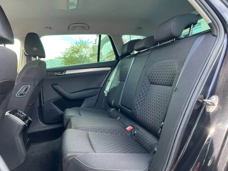 Skoda Superb 2.0TDI 4X4 , снимка 15 - Автомобили и джипове - 52283079