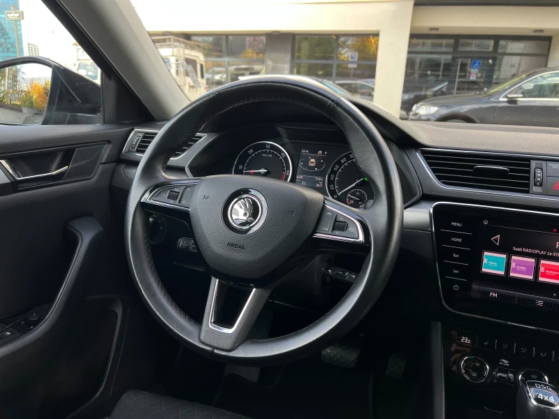 Skoda Superb 2.0TDI 4X4 , снимка 11 - Автомобили и джипове - 52283079