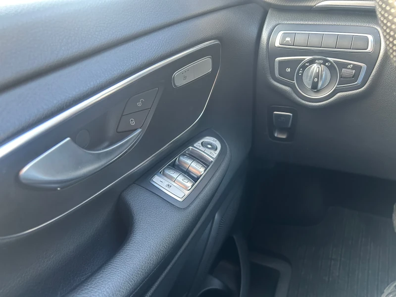 Mercedes-Benz V 300 V250, снимка 9 - Автомобили и джипове - 53039661