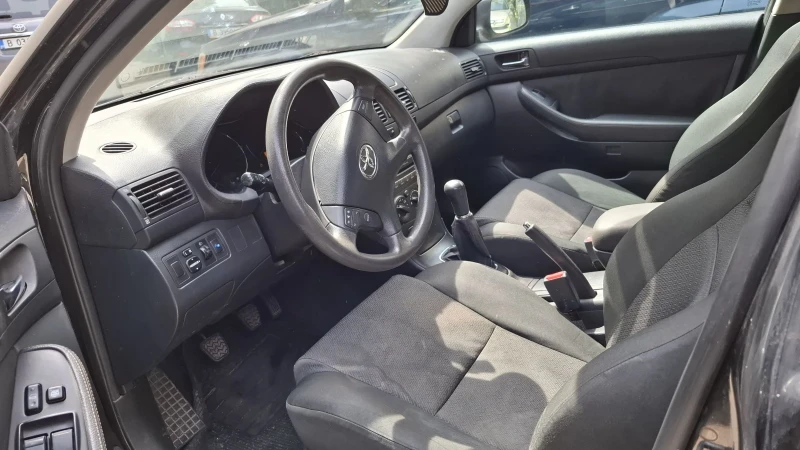 Toyota Avensis, снимка 6 - Автомобили и джипове - 52474561