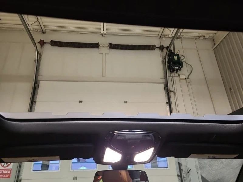 BMW 530   XDRIVE * CARFAX * БЕЗ ПЪРВОНАЧАЛНА ВНОСКА, снимка 11 - Автомобили и джипове - 53089253