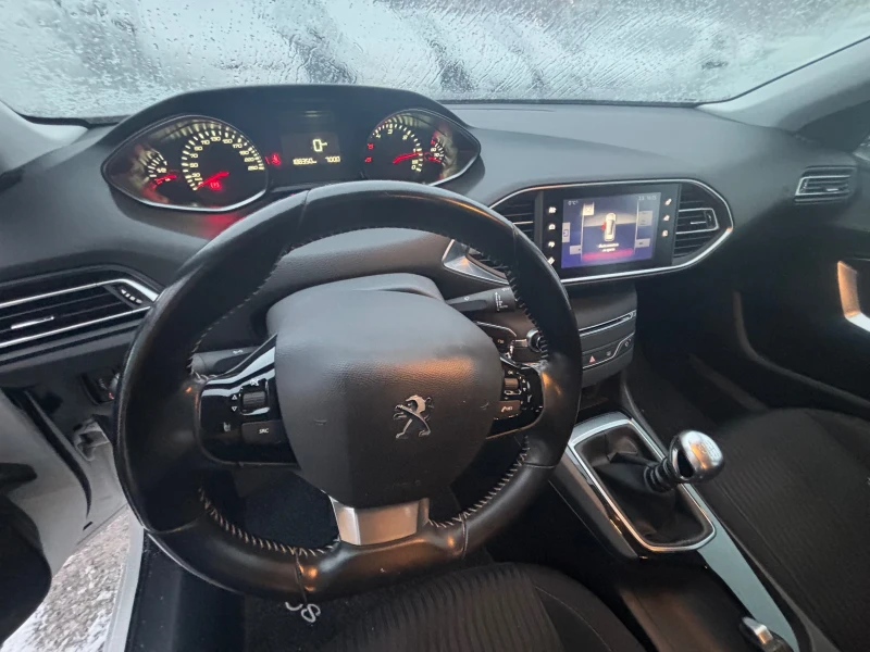 Peugeot 308 1.6 HDI, снимка 13 - Автомобили и джипове - 53307271