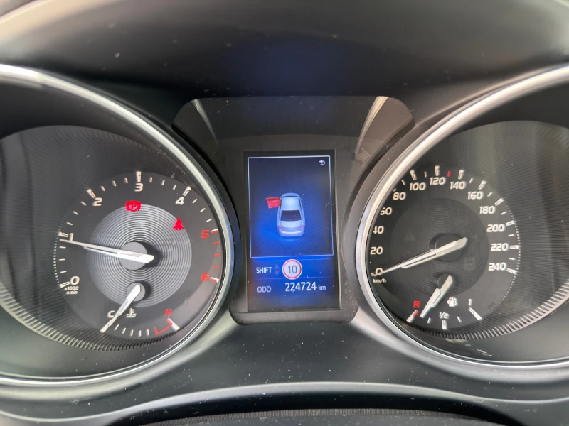 Toyota Avensis Executive 2.0 D-4D, снимка 10 - Автомобили и джипове - 53593282