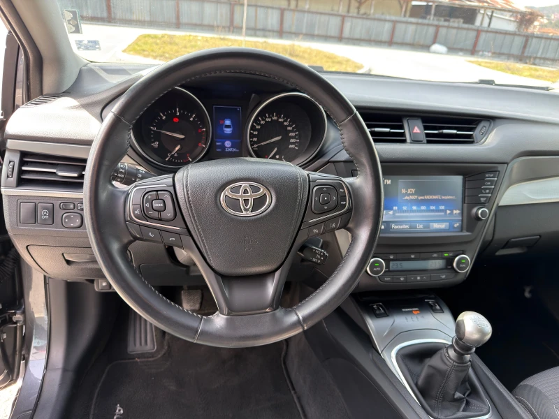 Toyota Avensis Executive 2.0 D-4D, снимка 9 - Автомобили и джипове - 53593282