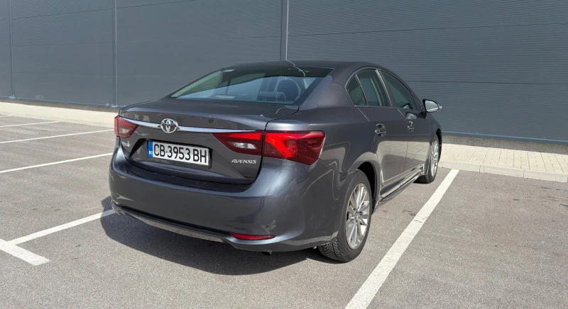 Toyota Avensis Executive 2.0 D-4D, снимка 8 - Автомобили и джипове - 53593282