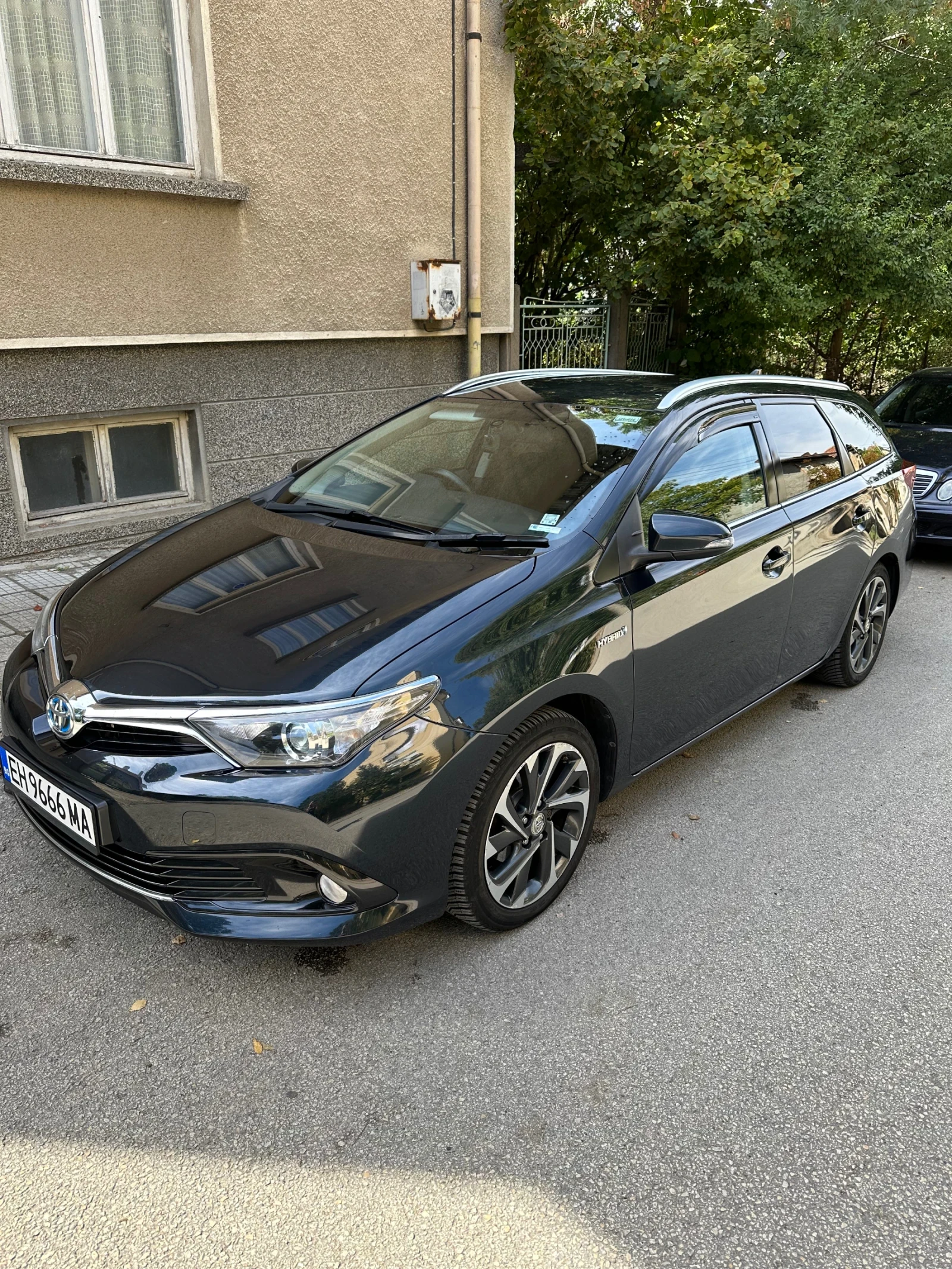 Toyota Auris  - изображение 4