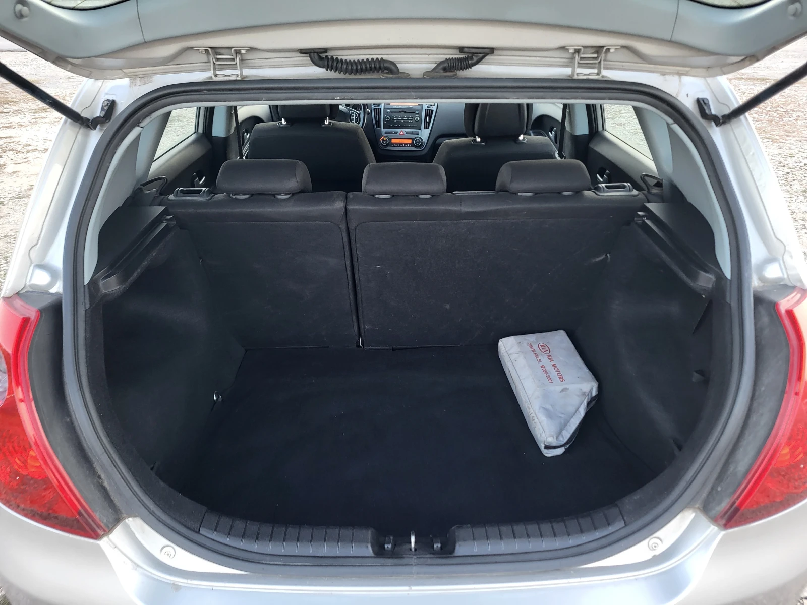 Kia Ceed 1.6CRDi | Mobile.bg   11