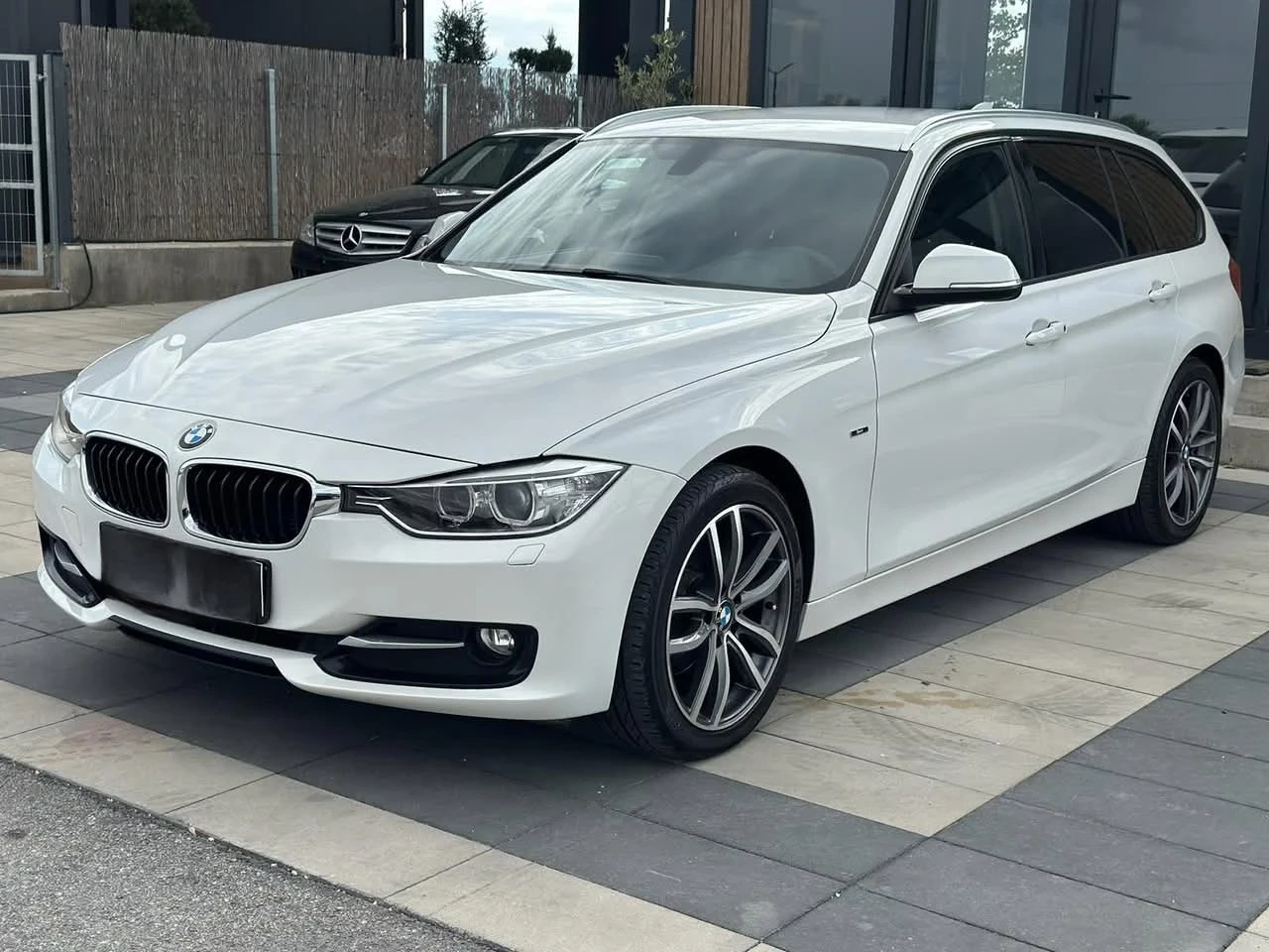 BMW 320 Sport - [1] 