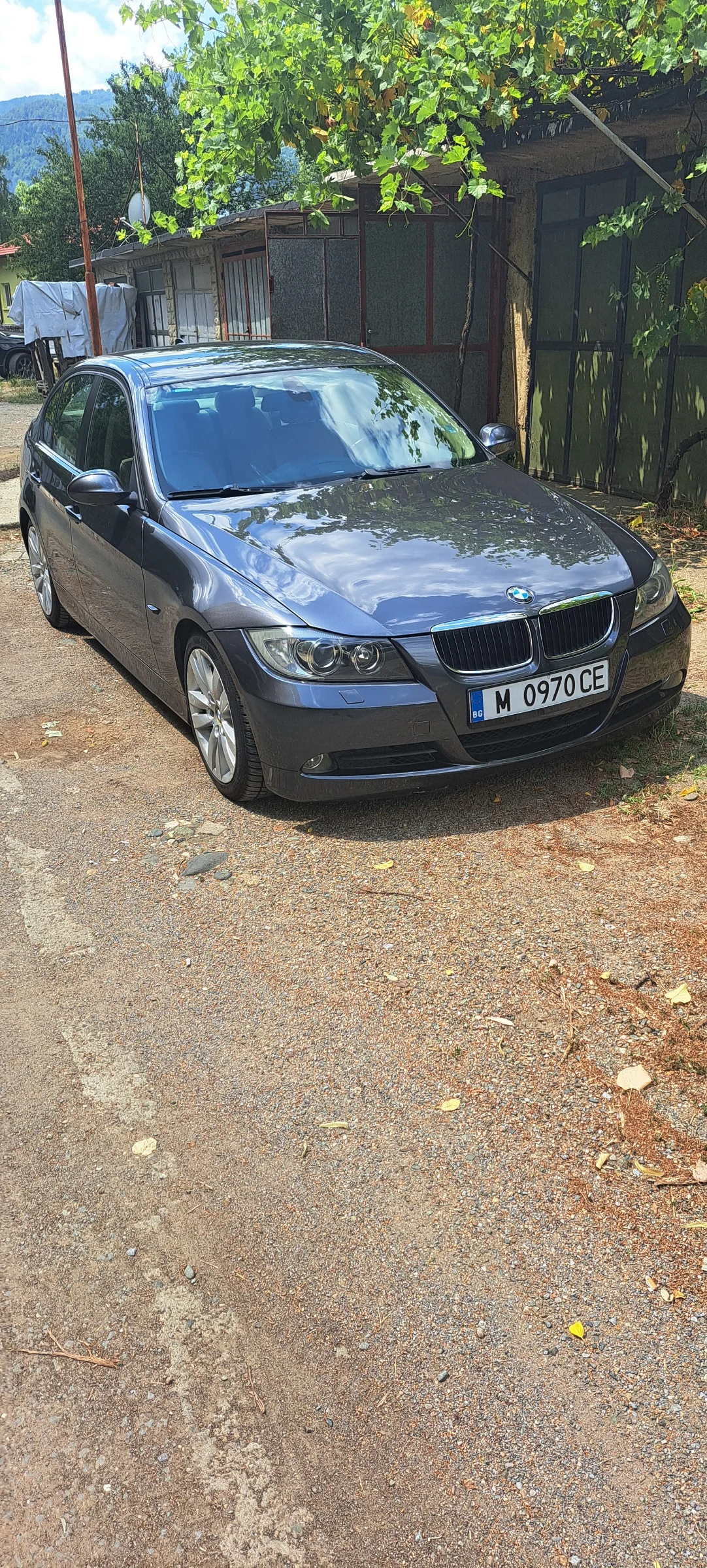 BMW 320 E90 - изображение 2