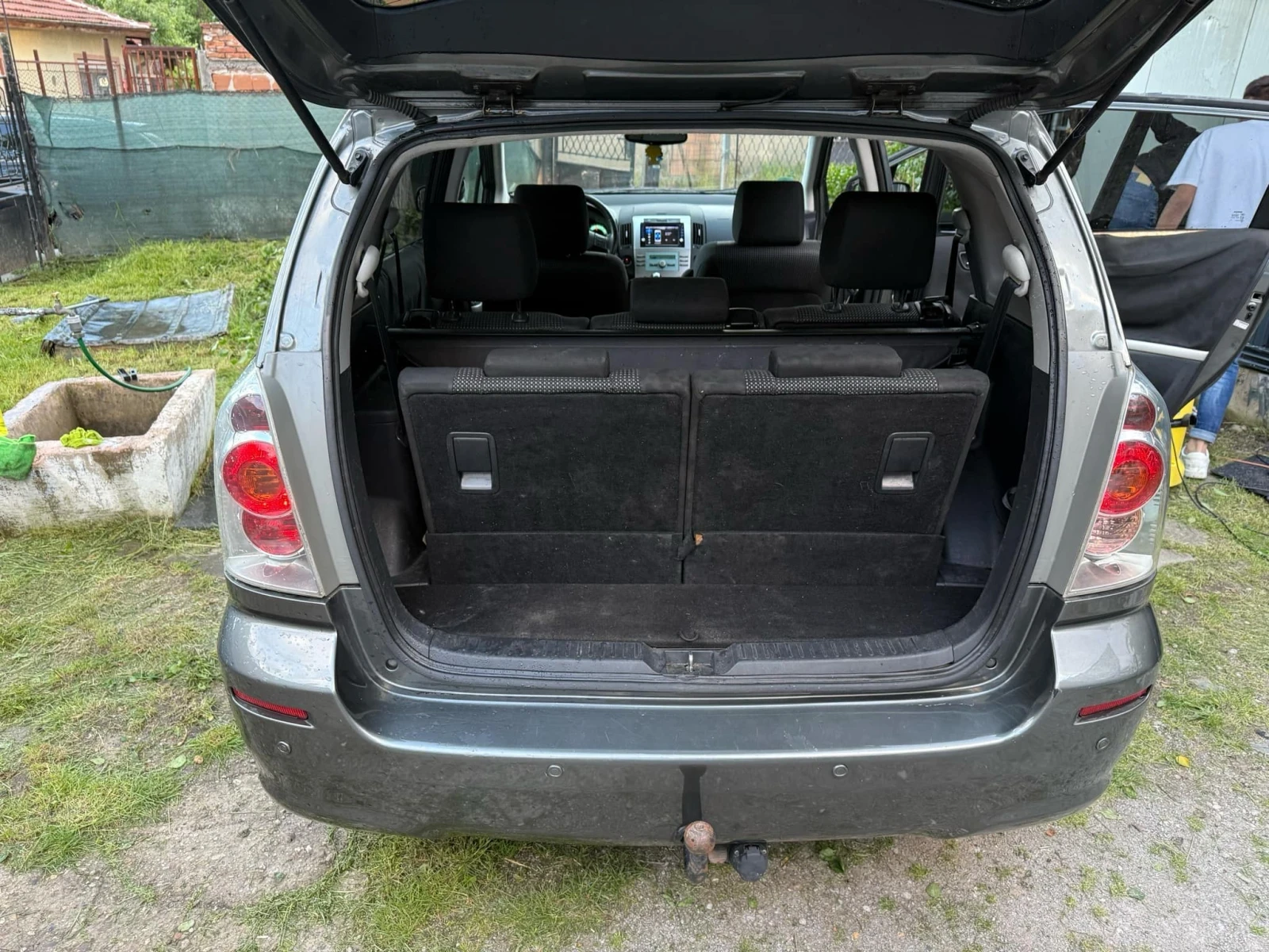 Toyota Corolla verso  - изображение 3