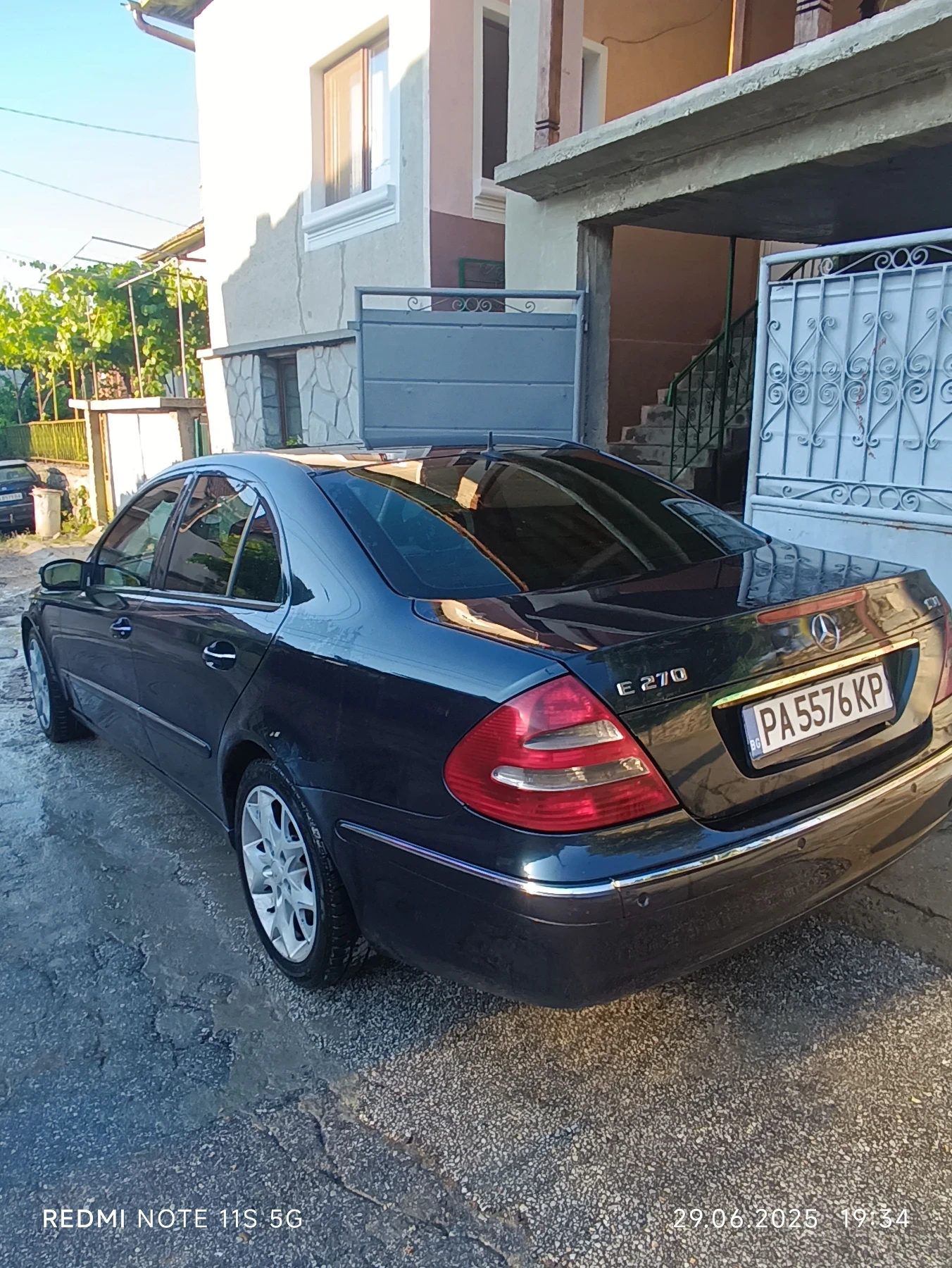 Mercedes-Benz E 270  - изображение 5