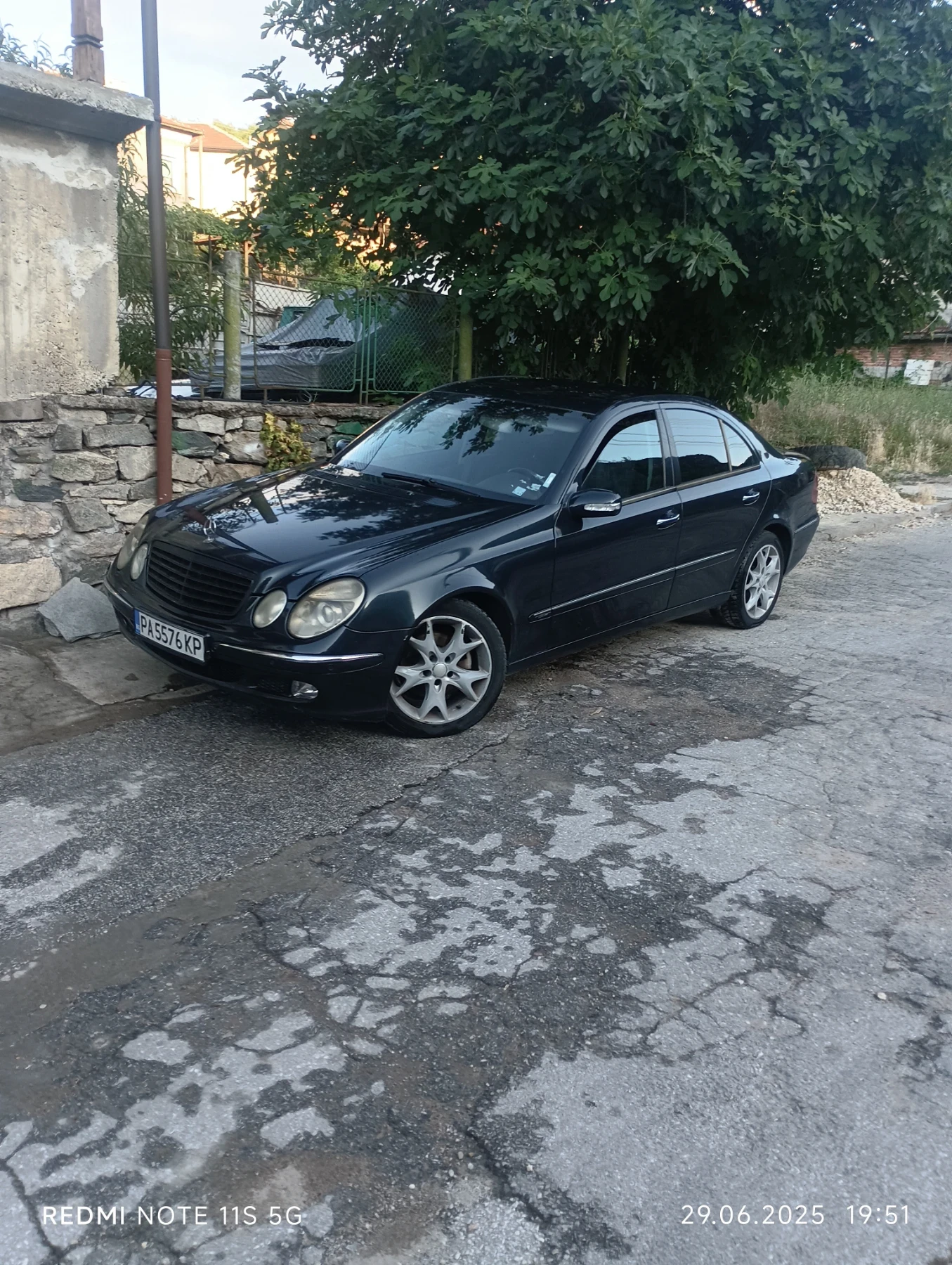 Mercedes-Benz E 270  - изображение 2