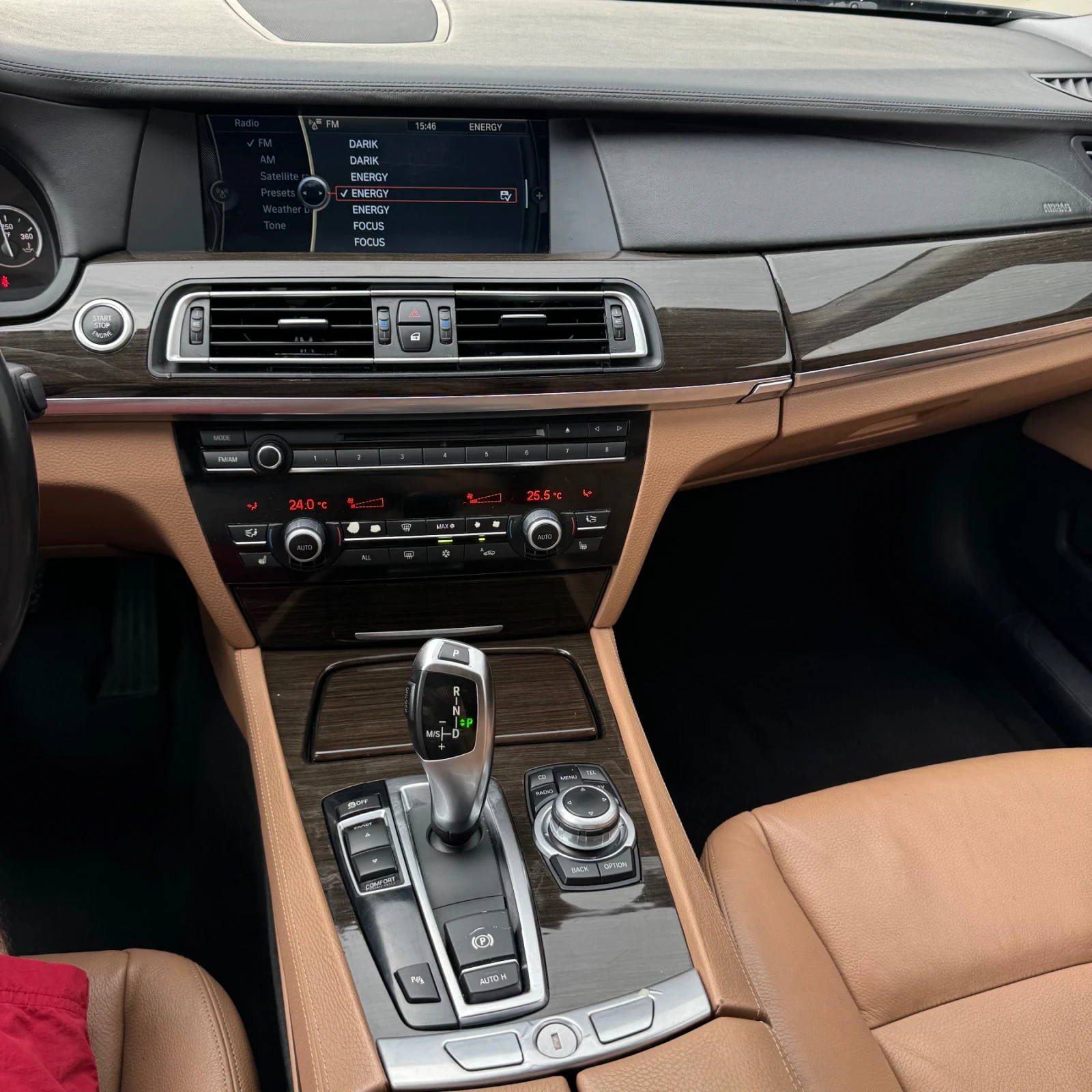 BMW 740  - изображение 8
