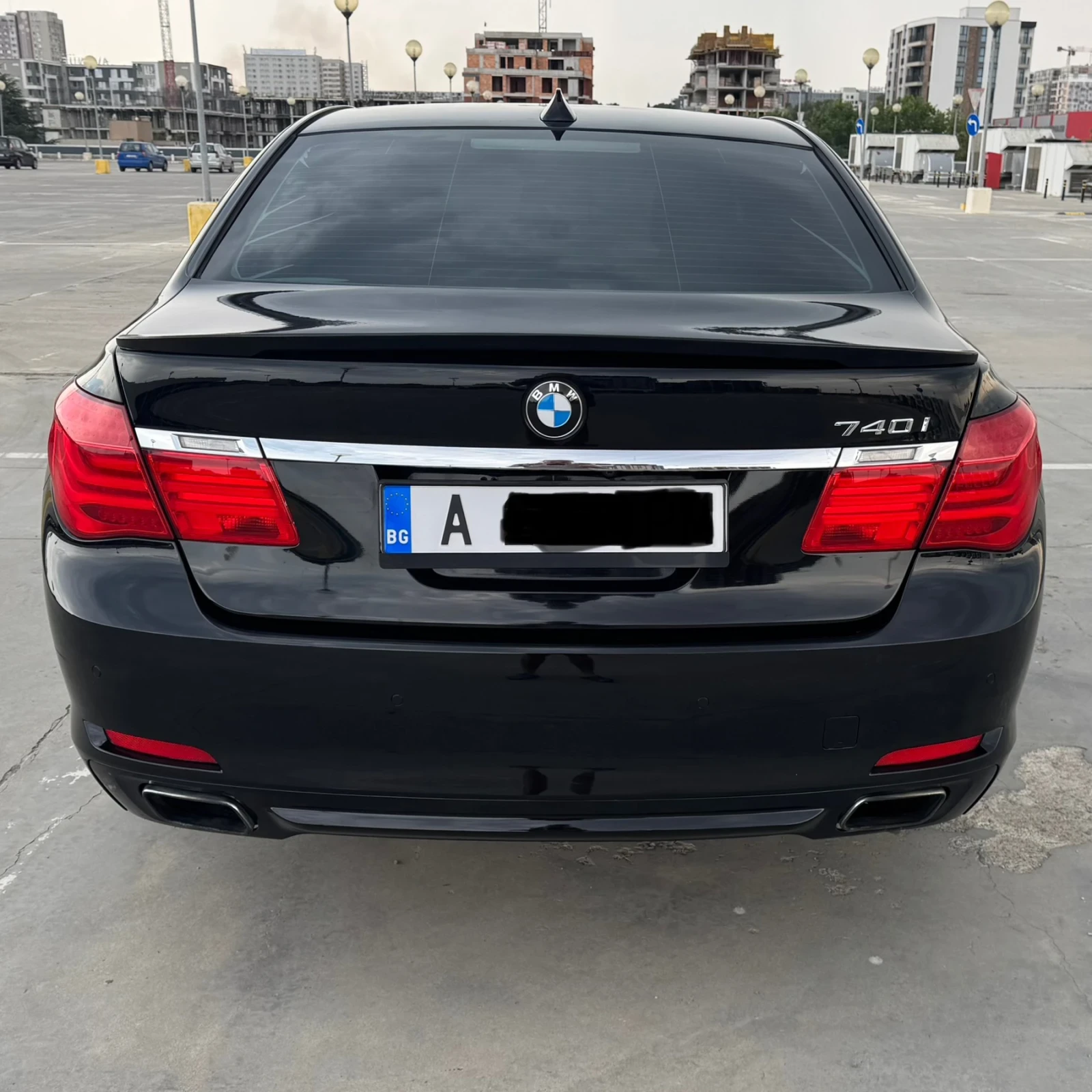 BMW 740  - изображение 2